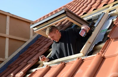 Pose de fenêtres de toit Velux à Lignou